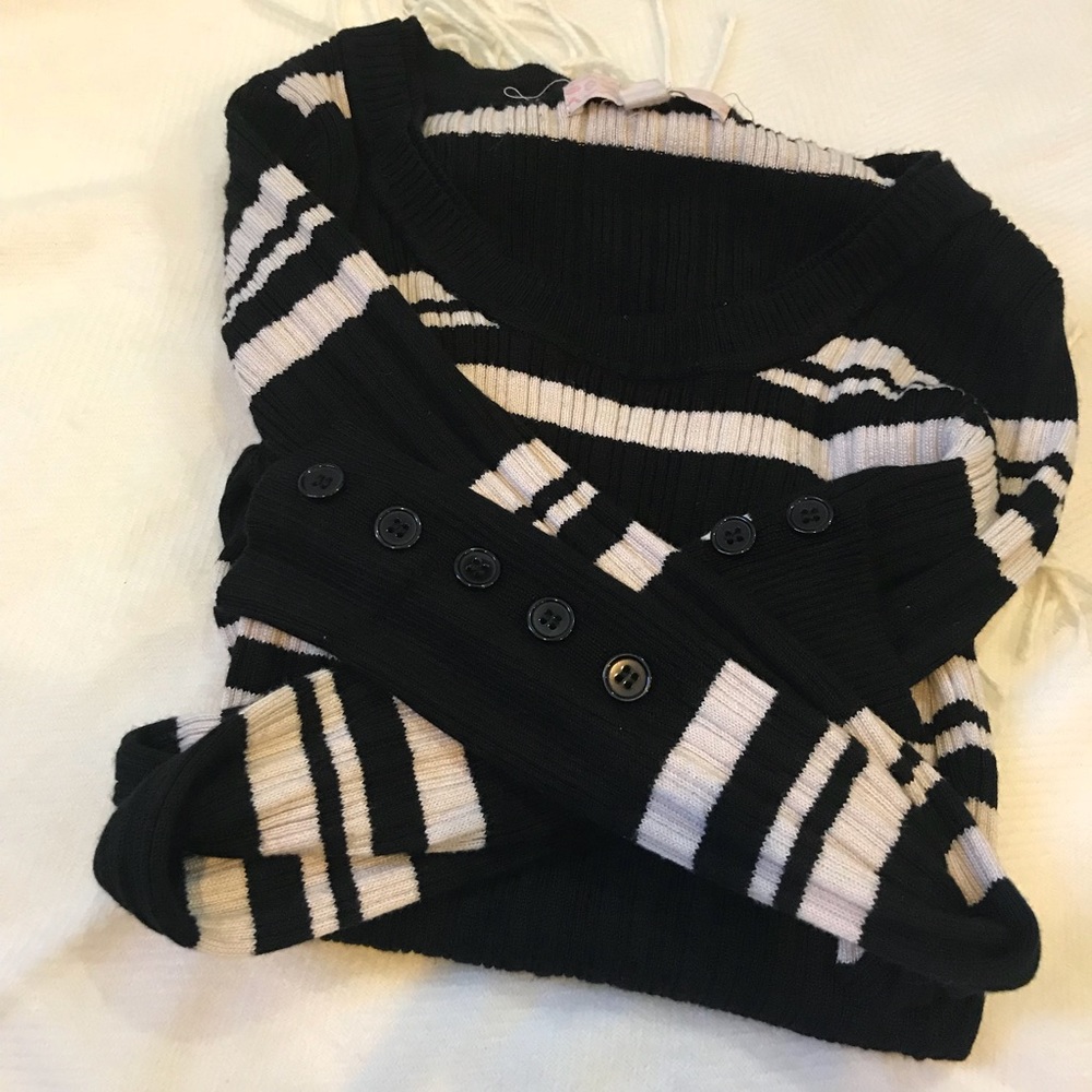 Black and white sweater